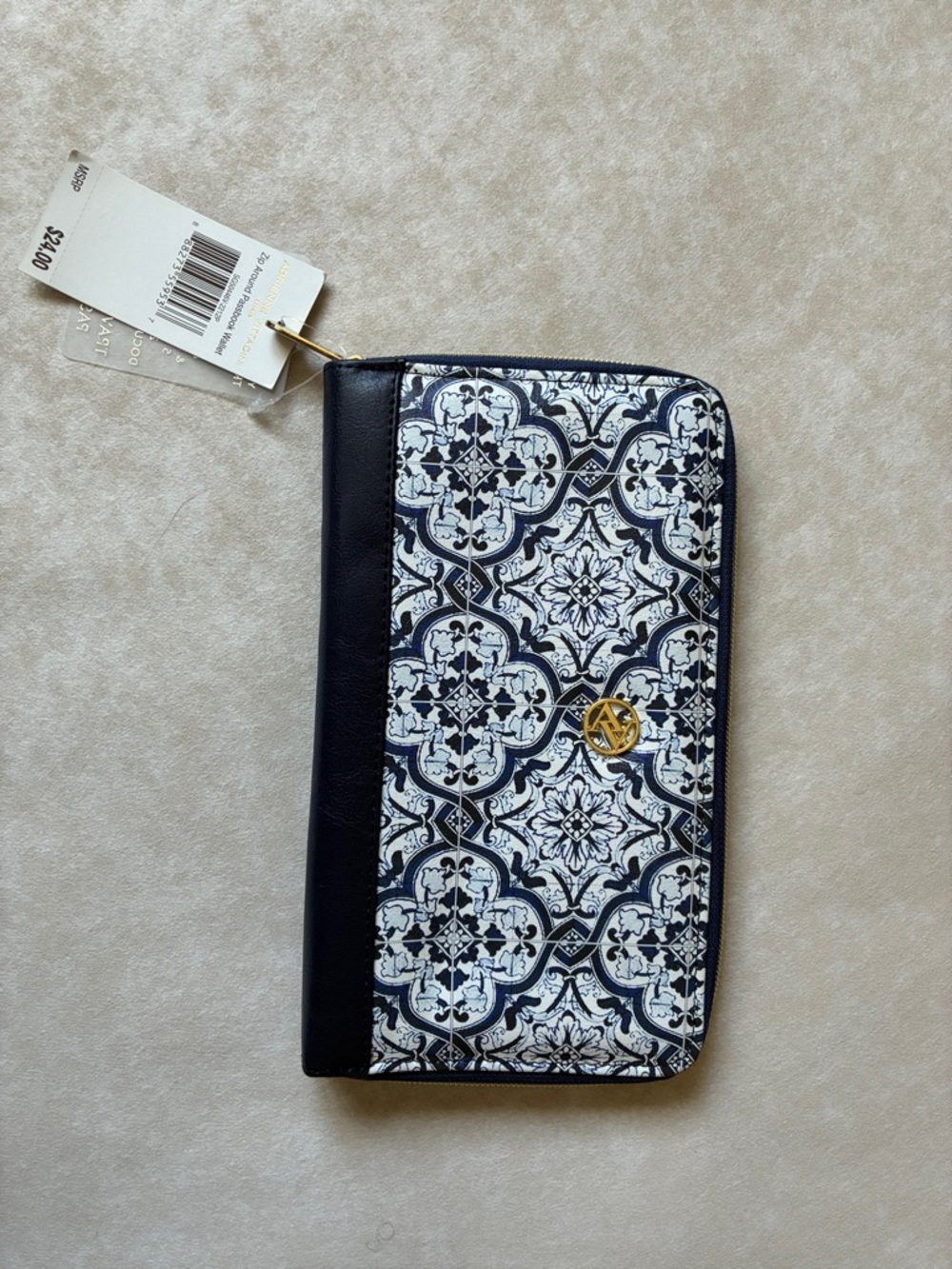 Adrienne Vittadini Navy and White Zip Wallet with Gold Accent